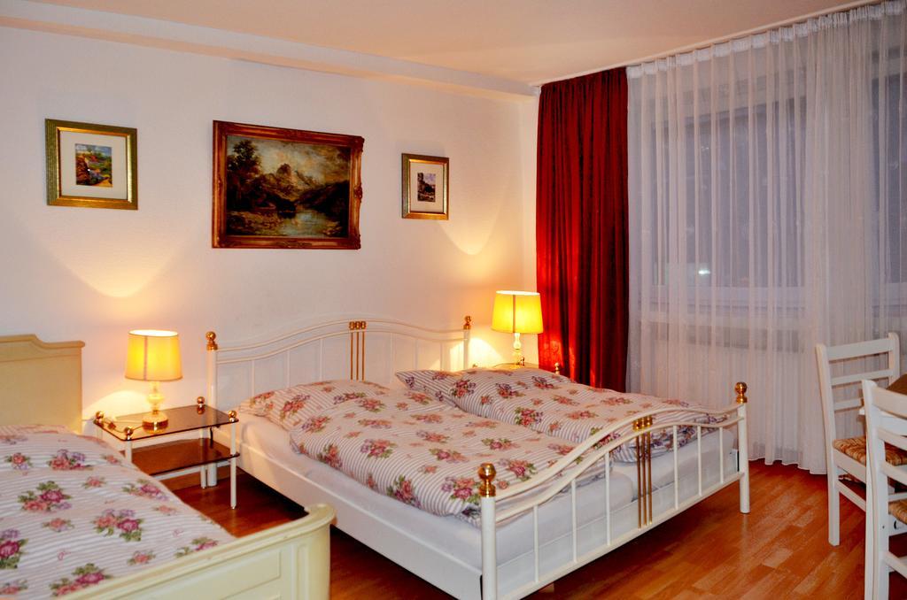 Hotel Ziegenhagen Кьолн Стая снимка